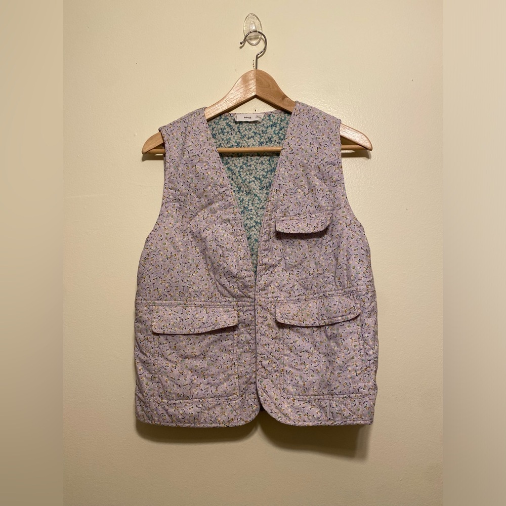 Mango Lavender Floral Quilted Open Vest. Size M